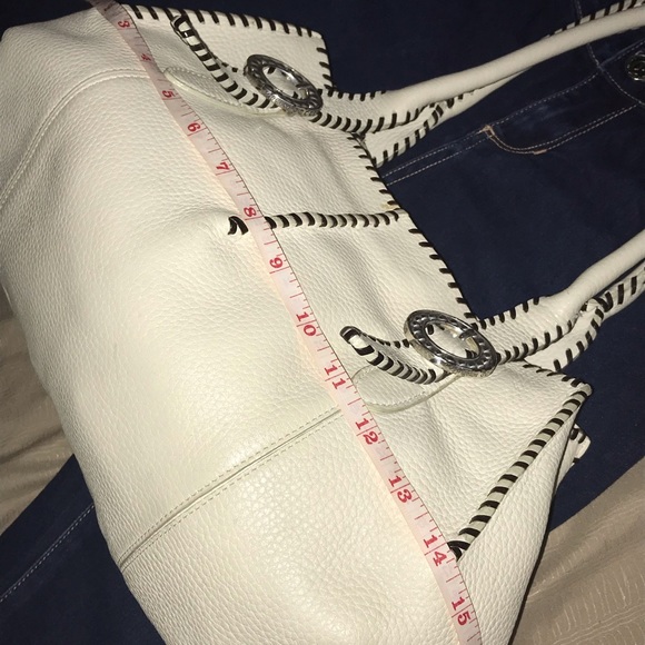 Brighton Handbag - Picture 7 of 15